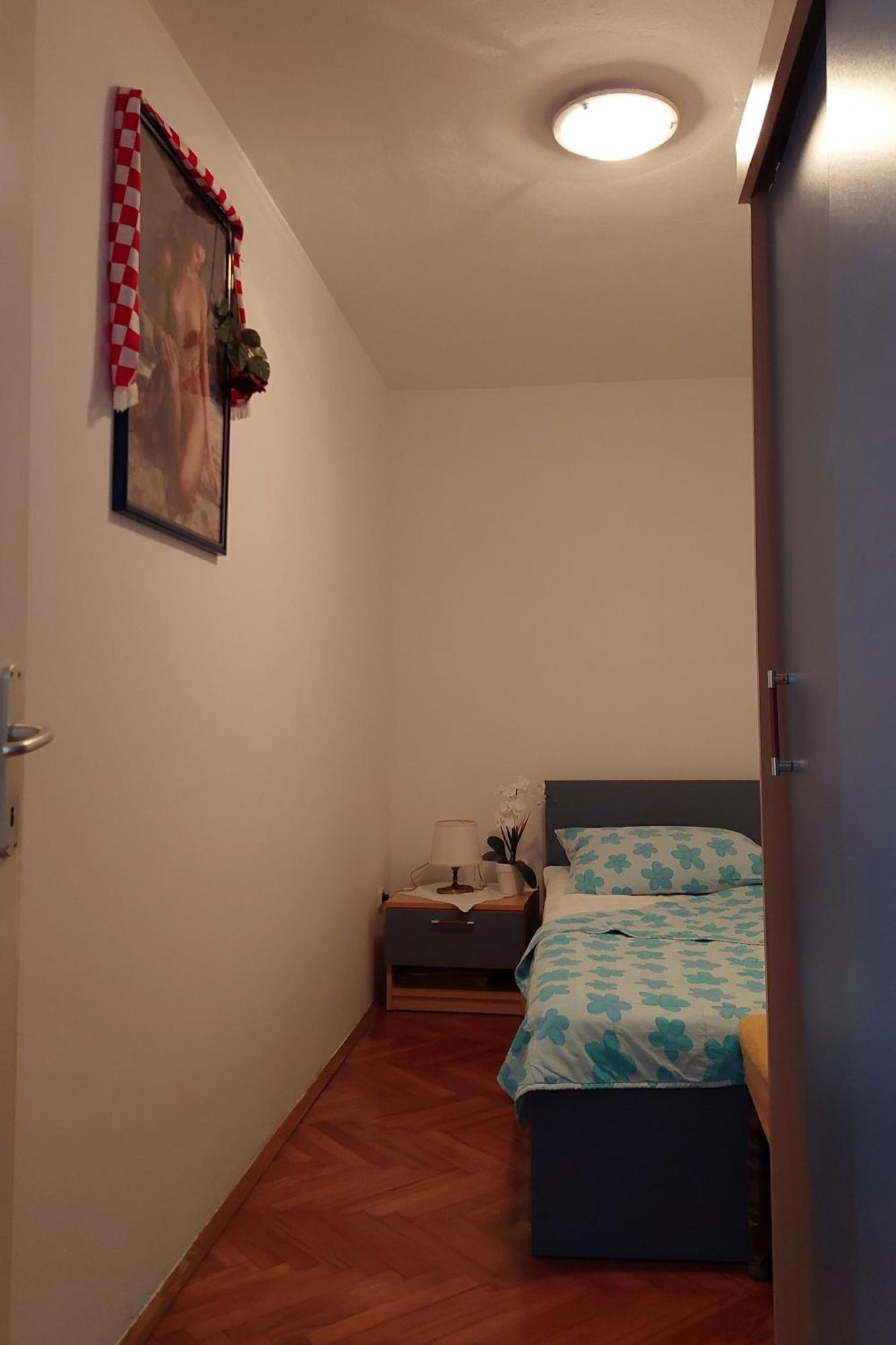 Apartment With A Parking Space - 18498 *